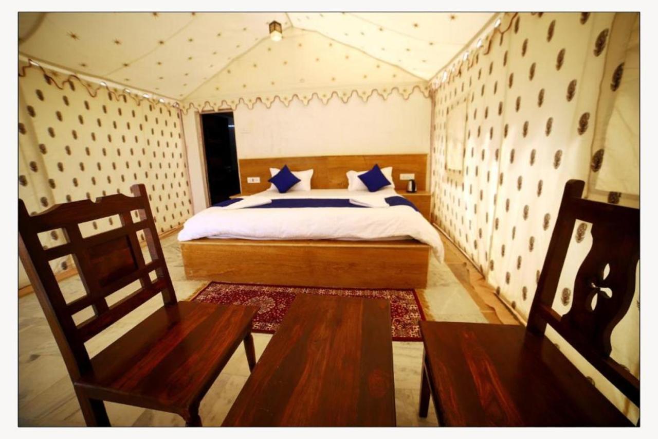 Ozaki Desert Camp & Resort ไจซัลเมอร์ ภายนอก รูปภาพ